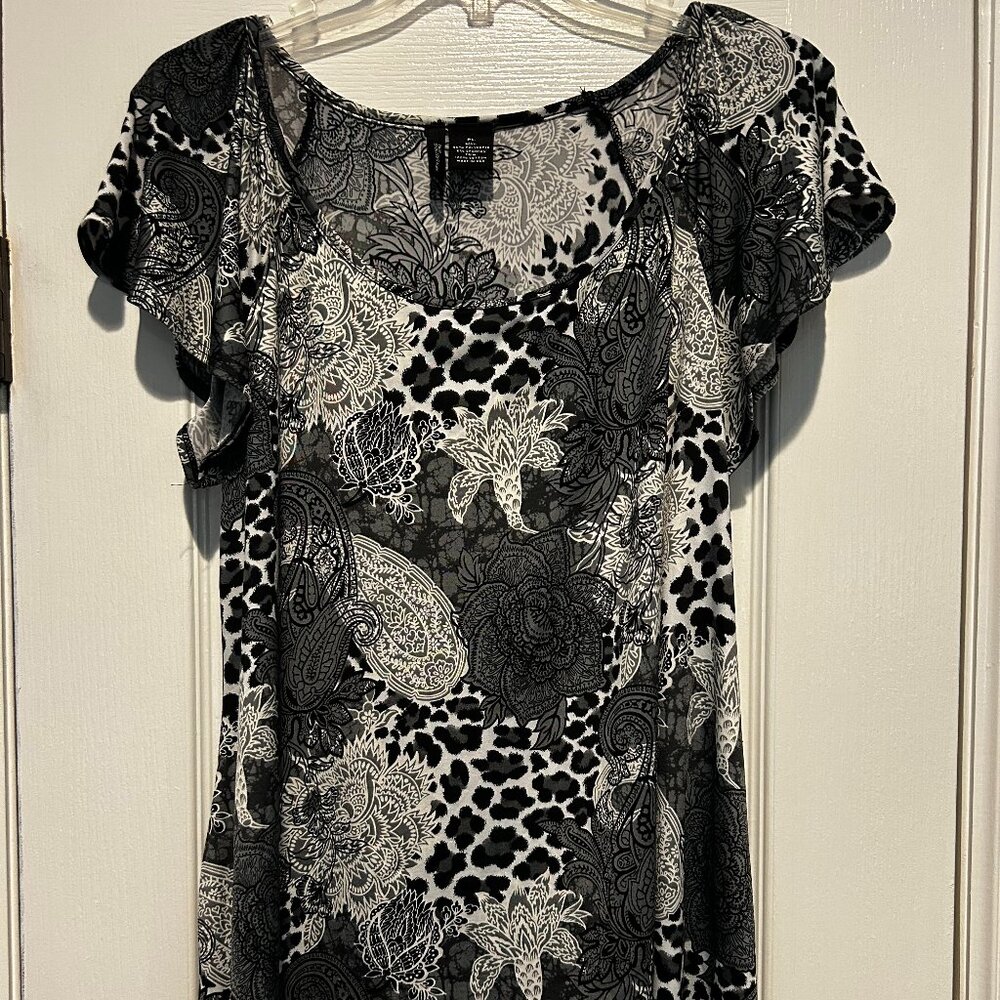New Directions Petite Gray/Black/White Short Sleeve Top Size Petite Large